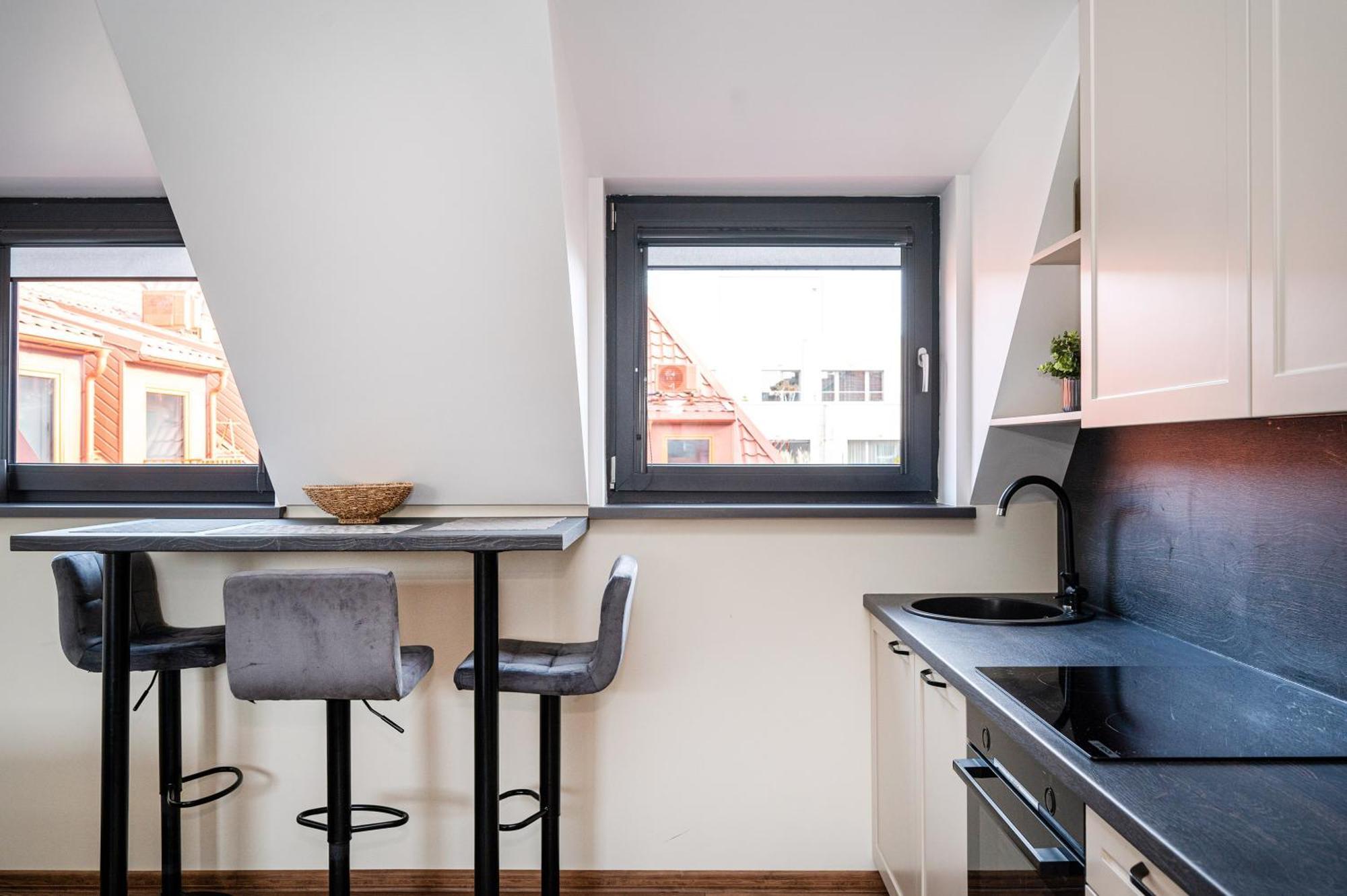 Cozy Central Attic Self Check In Вильнюс Экстерьер фото