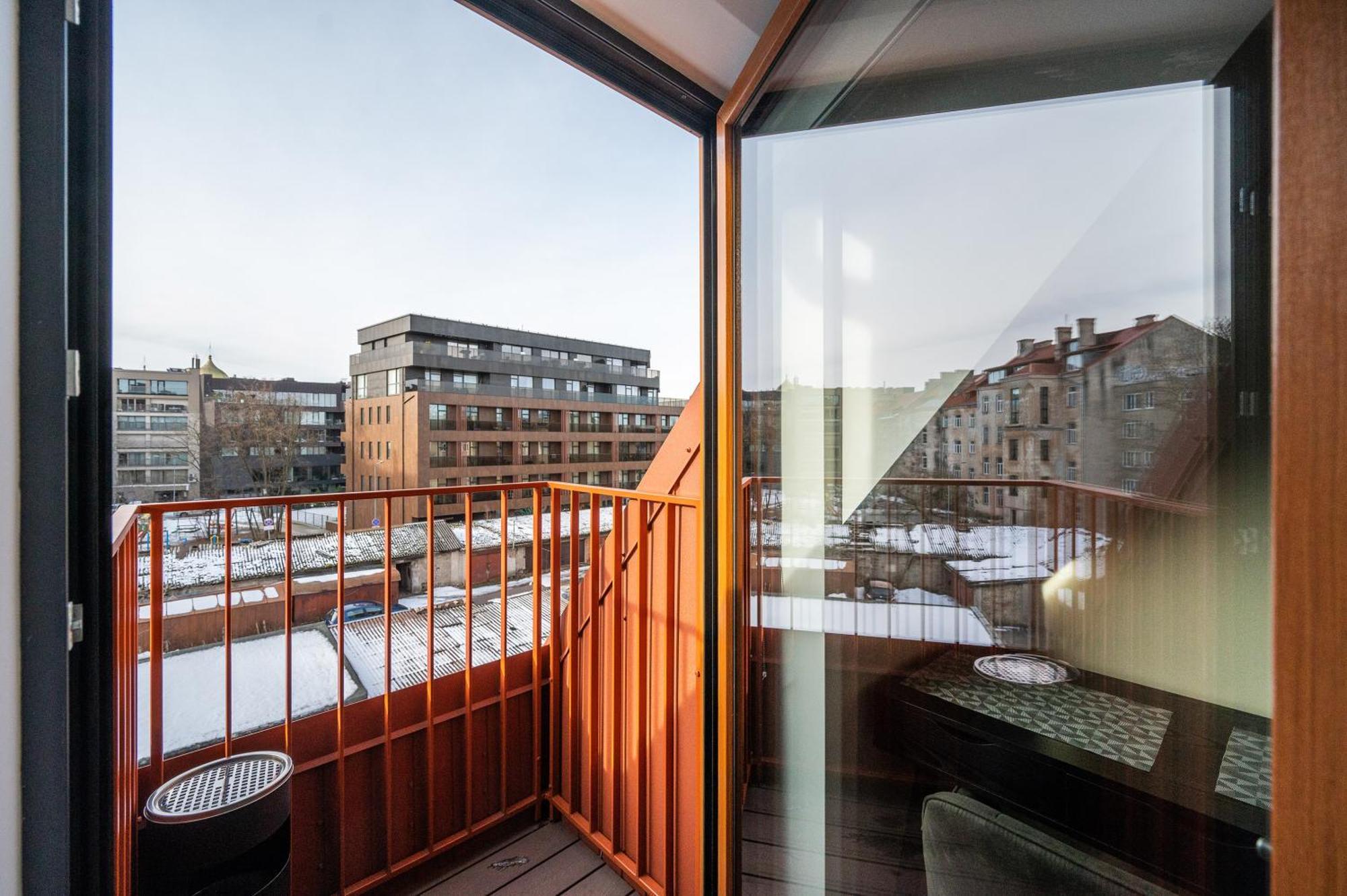 Cozy Central Attic Self Check In Вильнюс Экстерьер фото